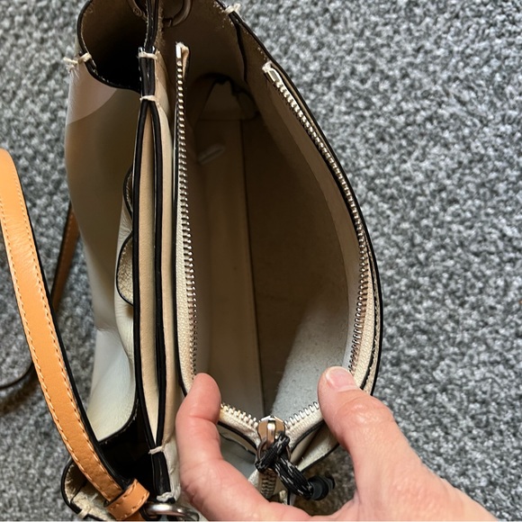 COPY - rag &  bone Passenger Crossbody Leather - Picture 6 of 7